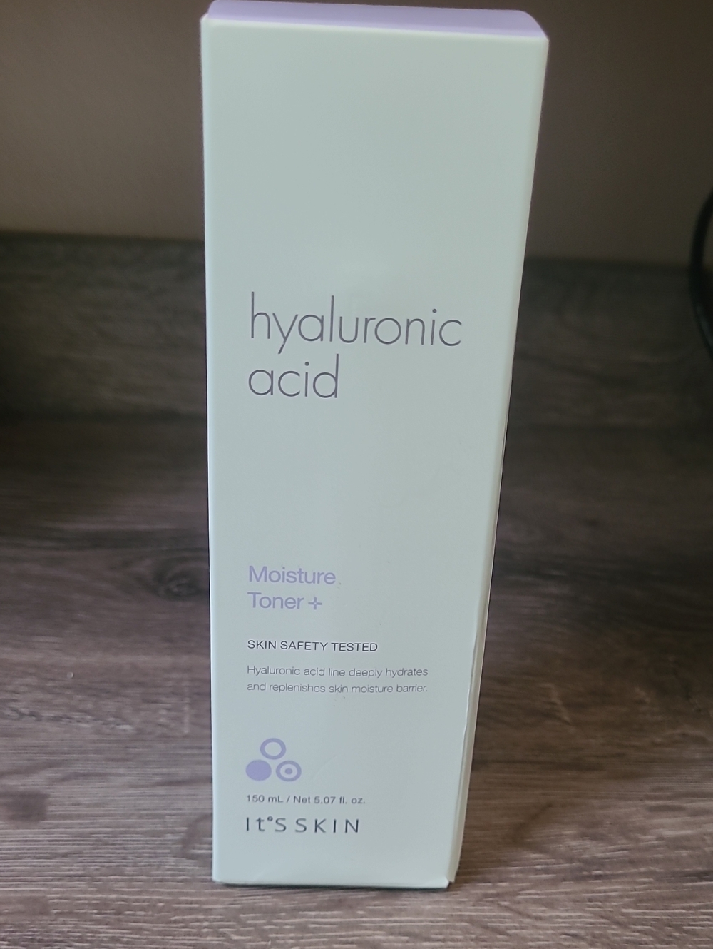 ****Expires Soon*******(**Hyaluronic Acid Moisture Toner+